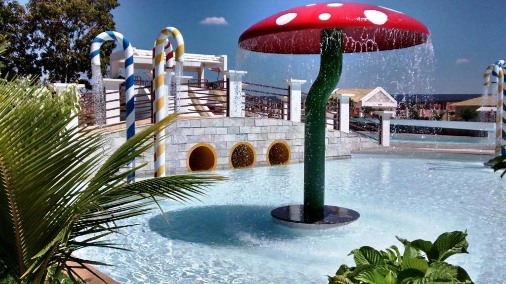 L'Acqua Diroma - Suites Confortaveis - Diversao Garantida - Piscina De Ondas Exclusiva カルダス・ノバス エクステリア 写真